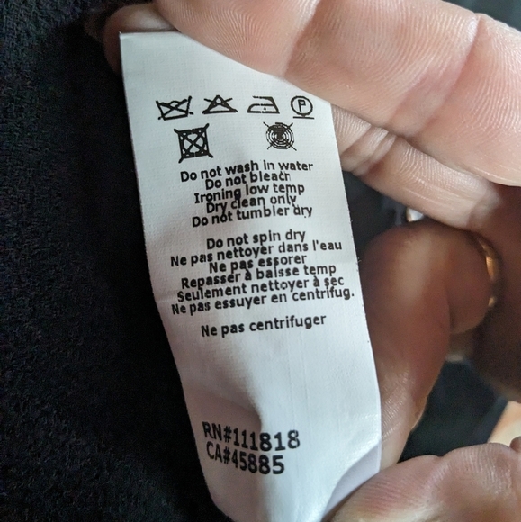 Michael Kors Size 10 Black Wool Made in Italy Cropped Fully Lined Blazer Jacket - Picture 4 of 8